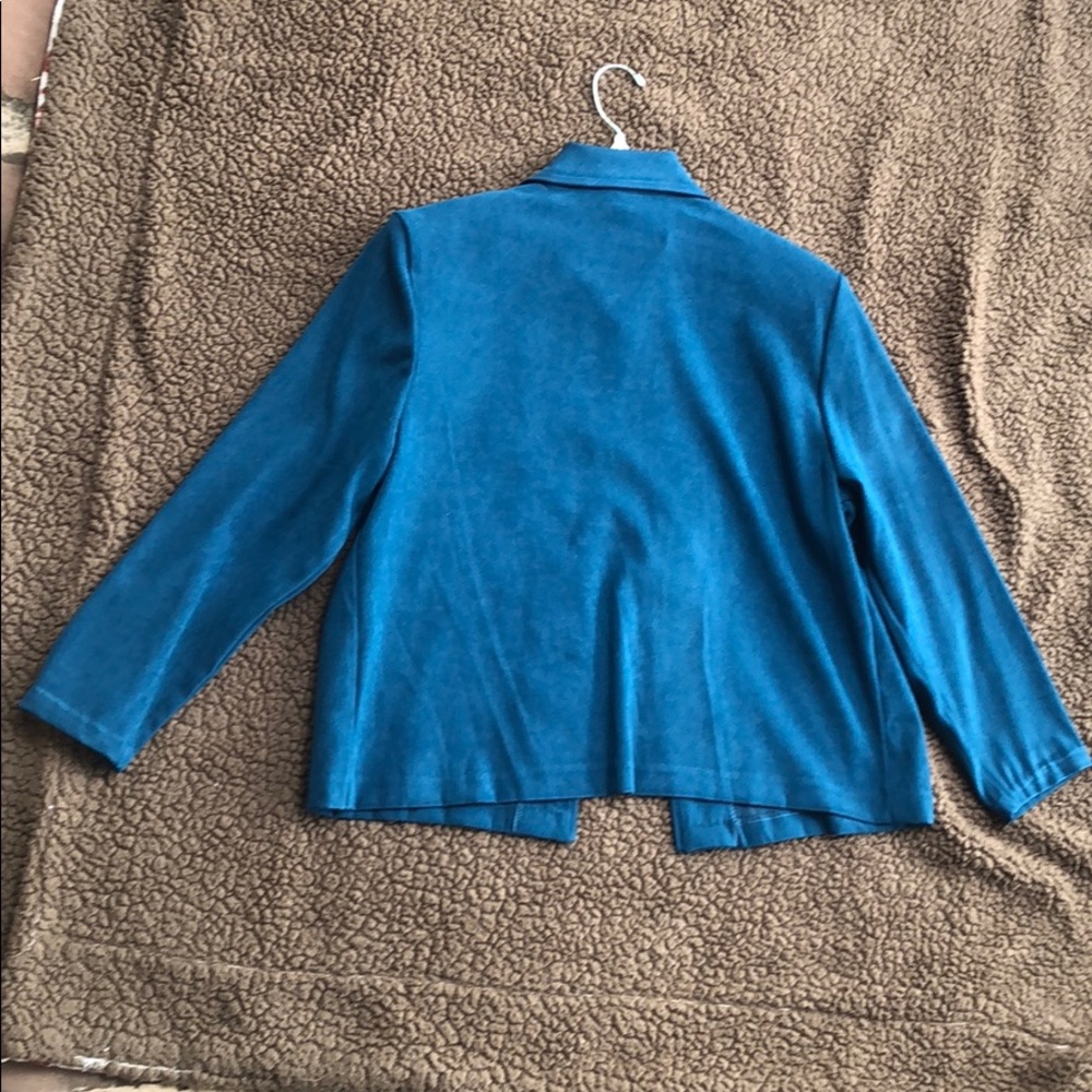 Jacket - Picture 2 of 4